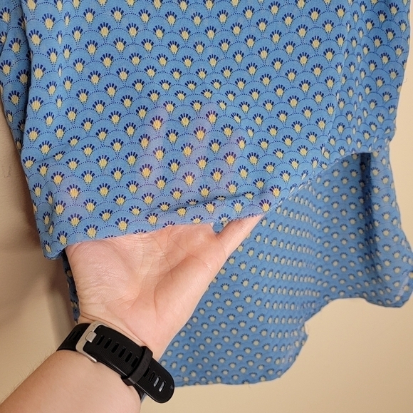 Esley | Blue & Yellow Print Tie Neck Sleeveless Blouse - Picture 2 of 6